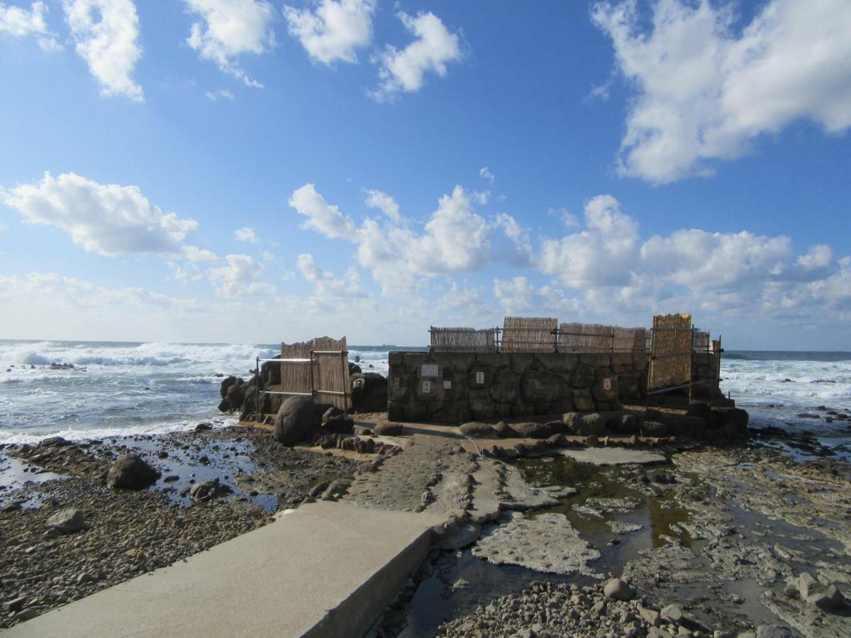 Koganezaki Furofushi Onsen Hotel Fukaura ภายนอก รูปภาพ
